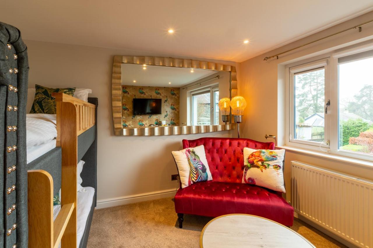 Holly Lodge Guest House With Free Off Site Health Club Windermere Bagian luar foto